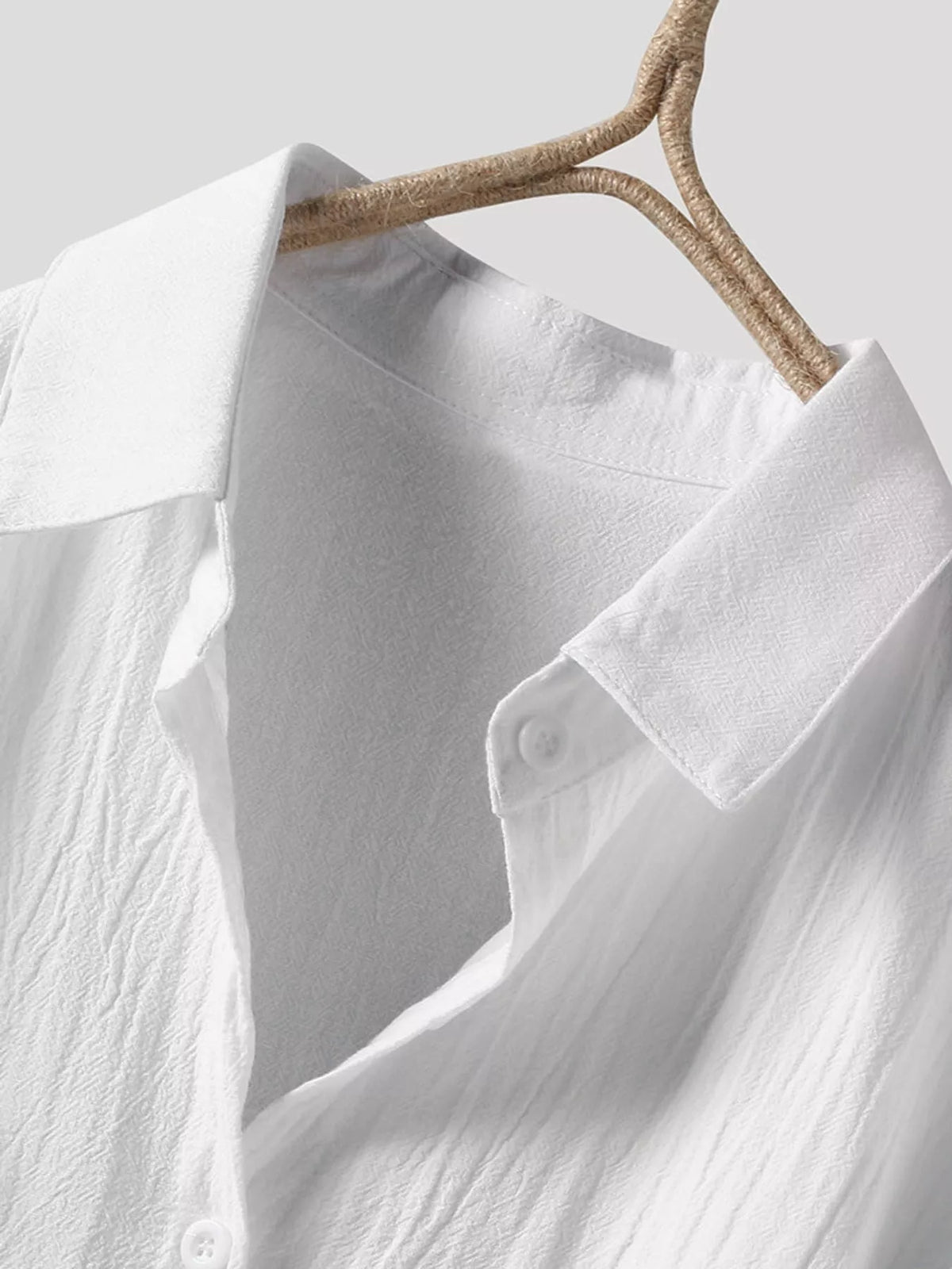Cotton chest-pocket shirt, white collar detail