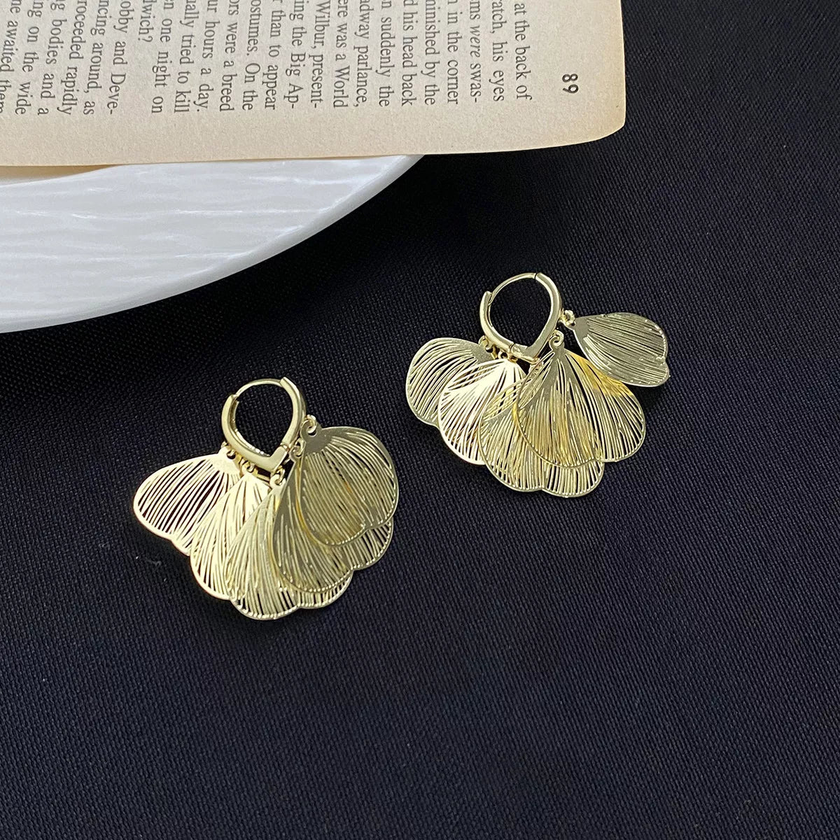 Trendsi 18K Gold-Plated Textured Leaf Drop Earrings -