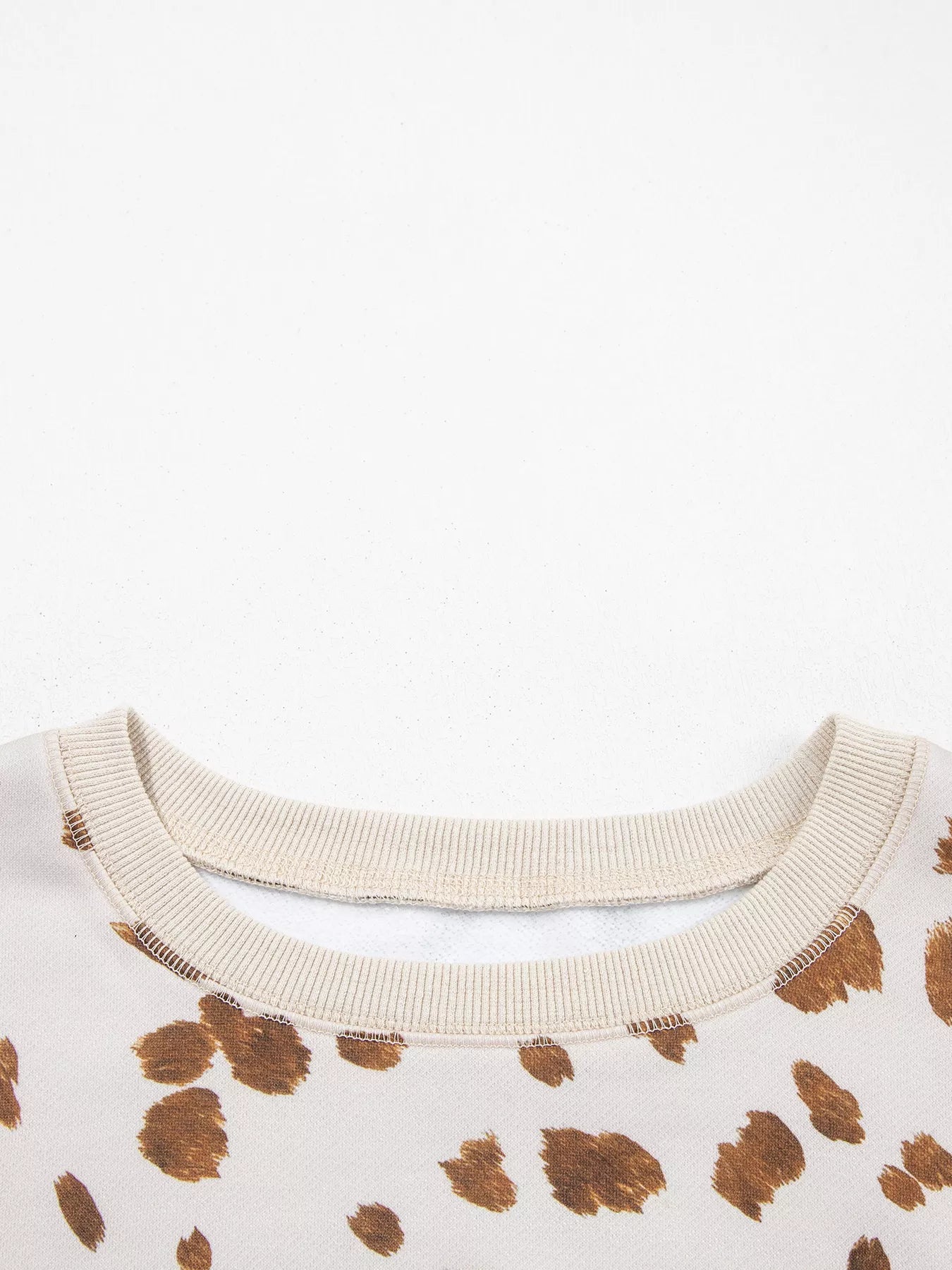 Trendsi Leopard Print Dropped Shoulder Round Neck Casual Sweatshirt -