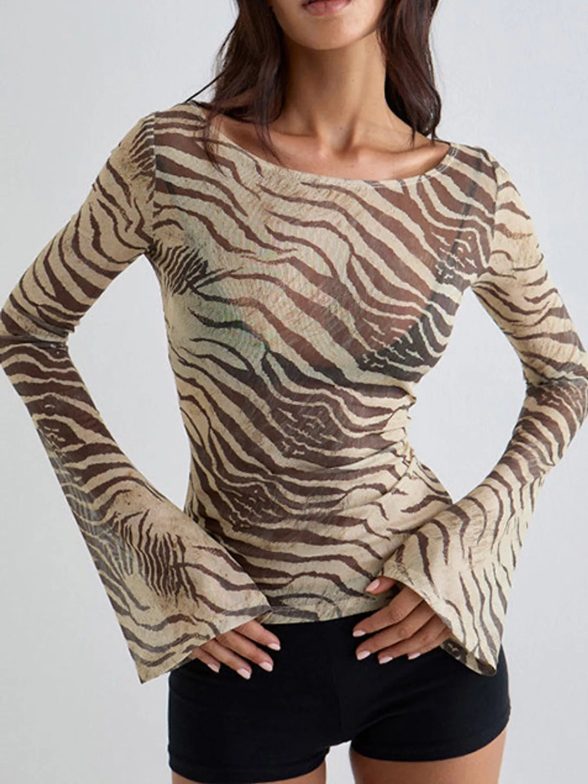 Printed fitted top, brown zebra front