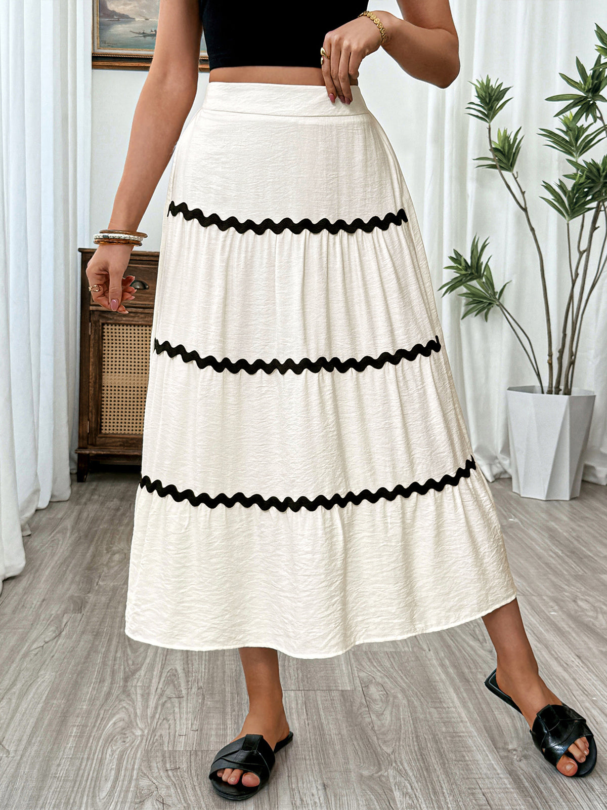 Trendsi Tiered Flowy Midi Skirt -