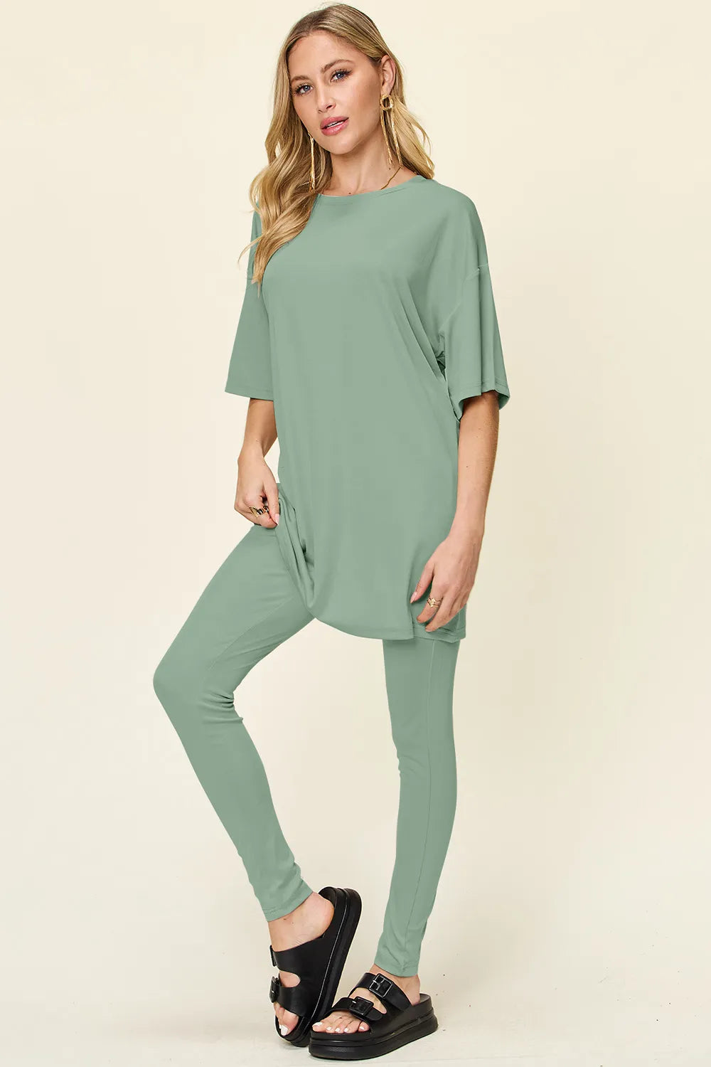 Women's clothing set – product view 11