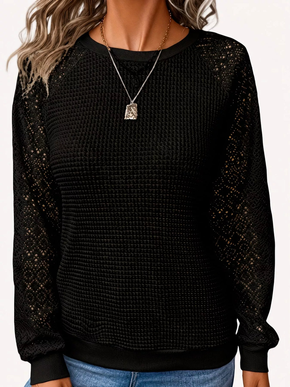Waffle-knit lace-sleeve top, black front