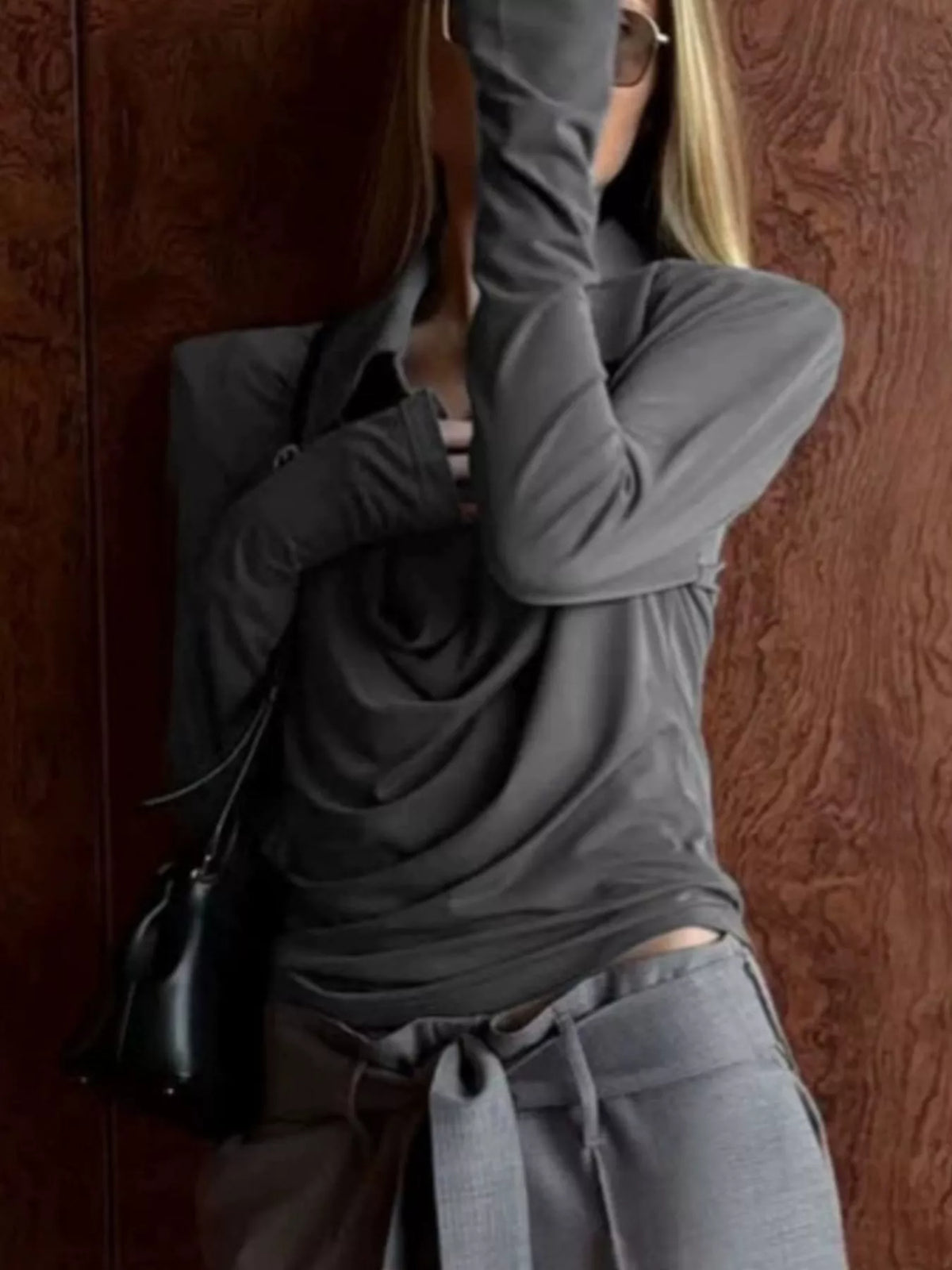 Trendsi Long-Sleeve Slim-Fit T-Shirt with Cutout Detail -
