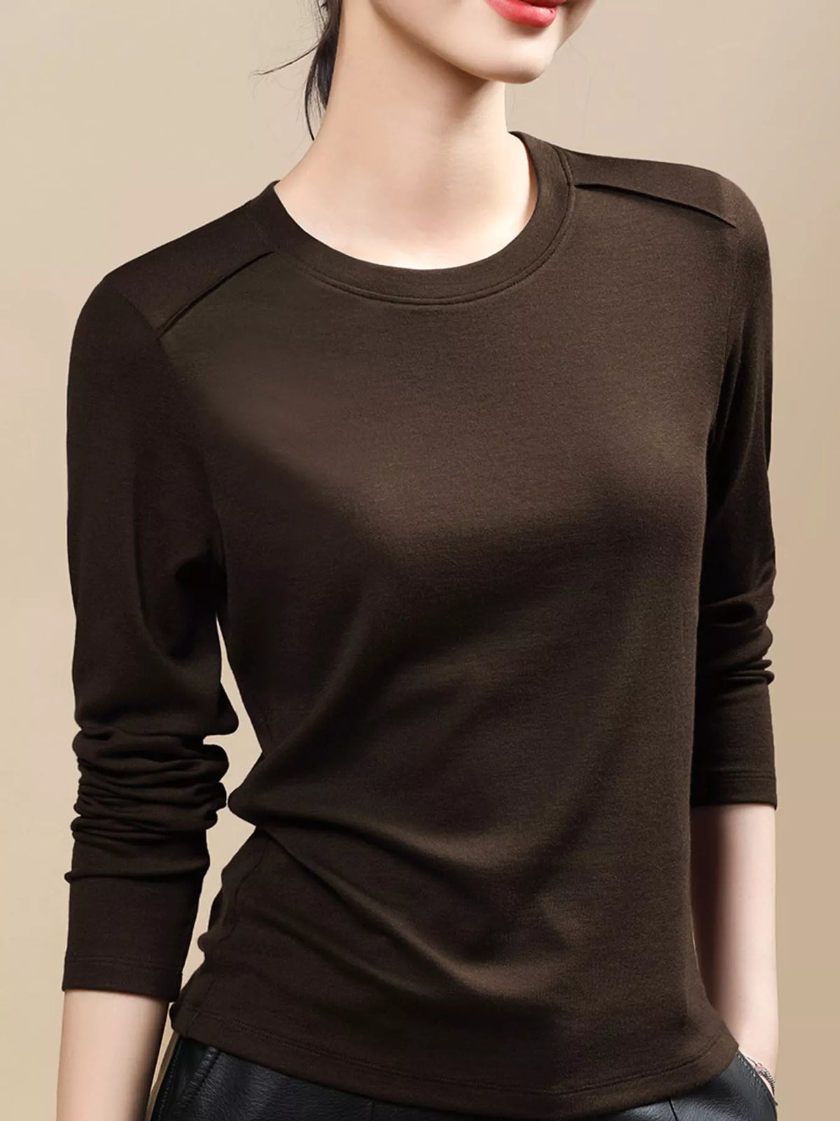 Coffee solid long-sleeve crew neck t-shirt