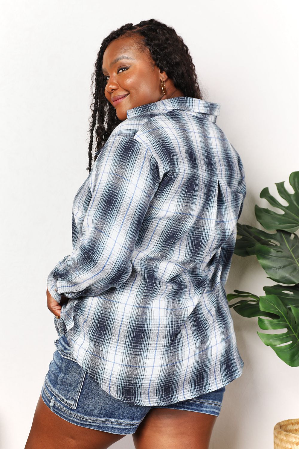 Women's apparel – product view 7