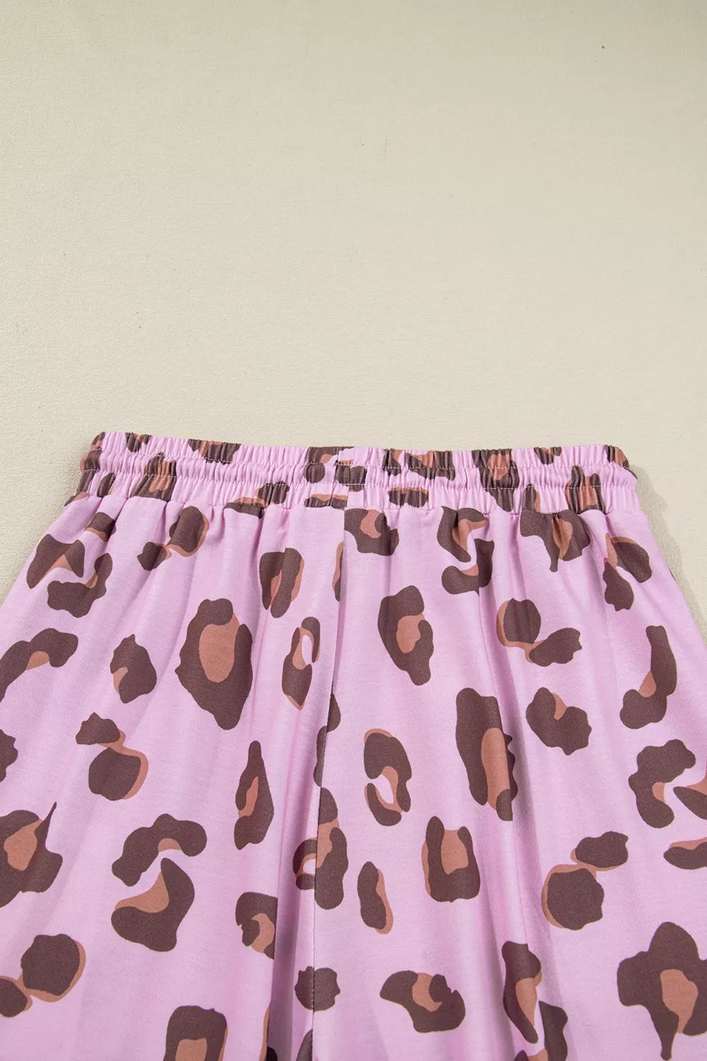 Trendsi Drawstring Leopard Print Patch Pocket Loose Pants -