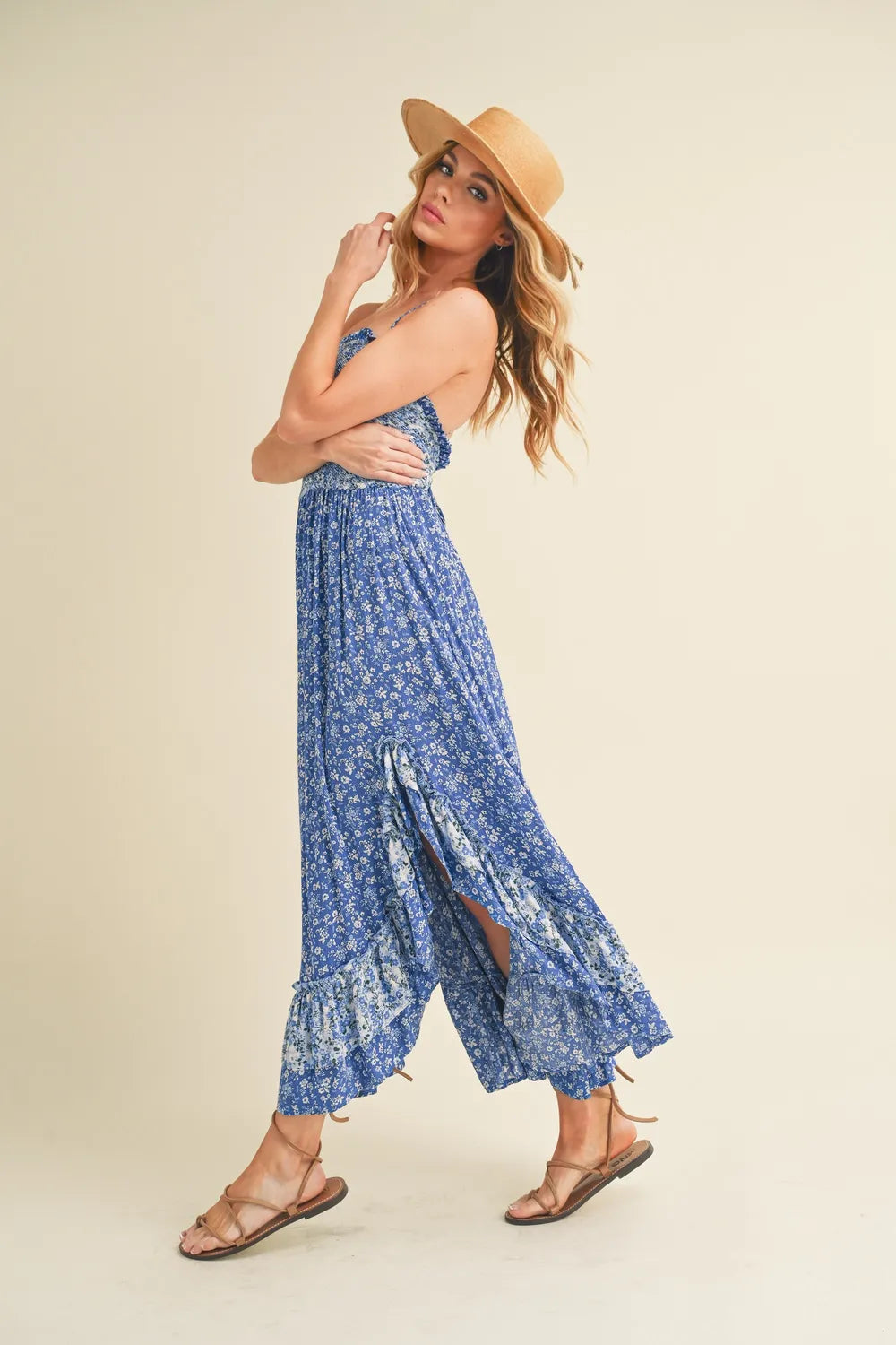 Women's apparel – product view 3