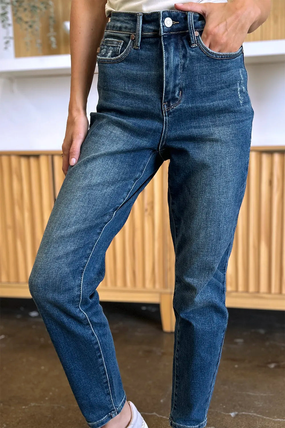 Women's jeans – product view 7