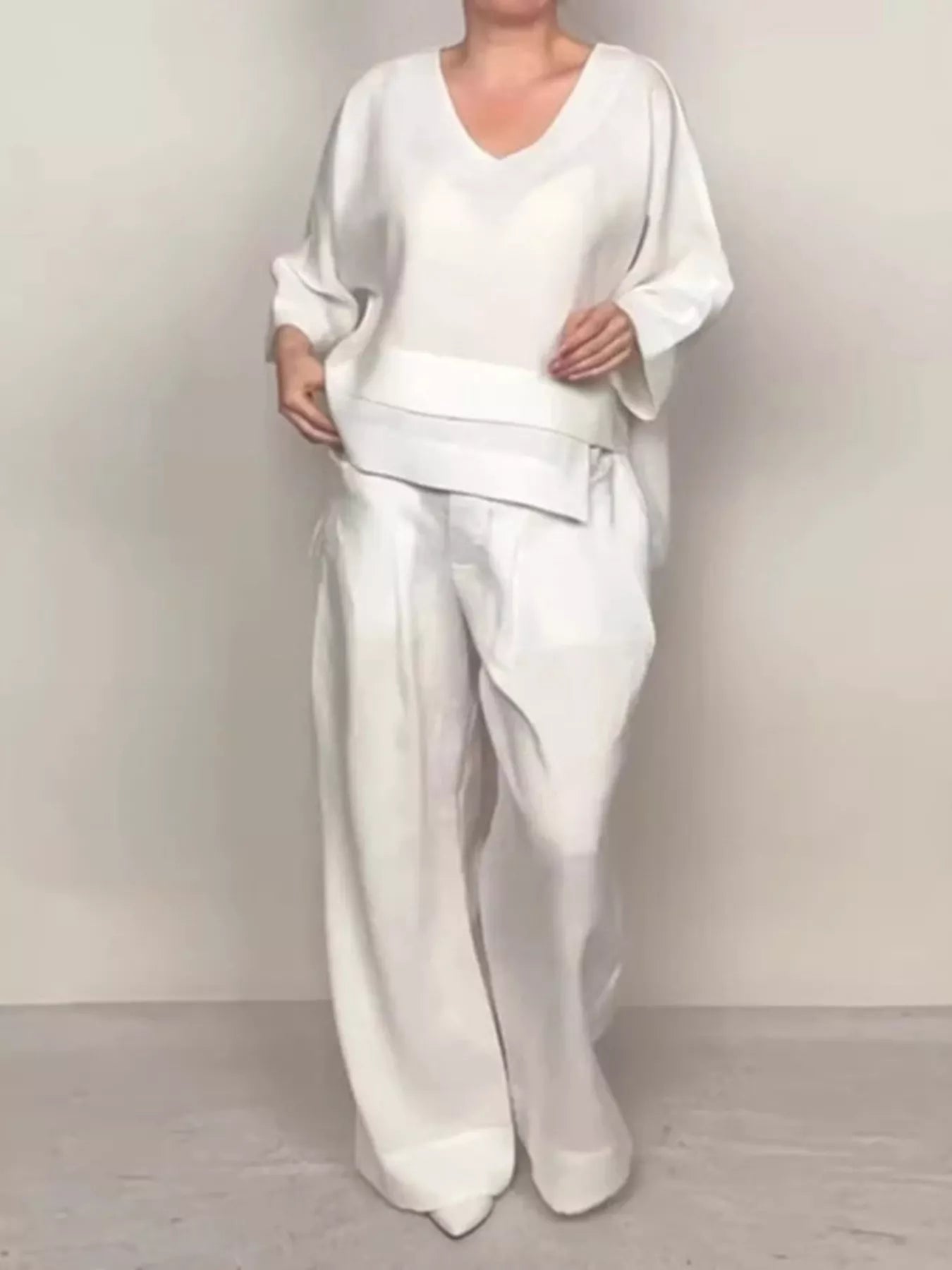 Women's clothing set – product view 1