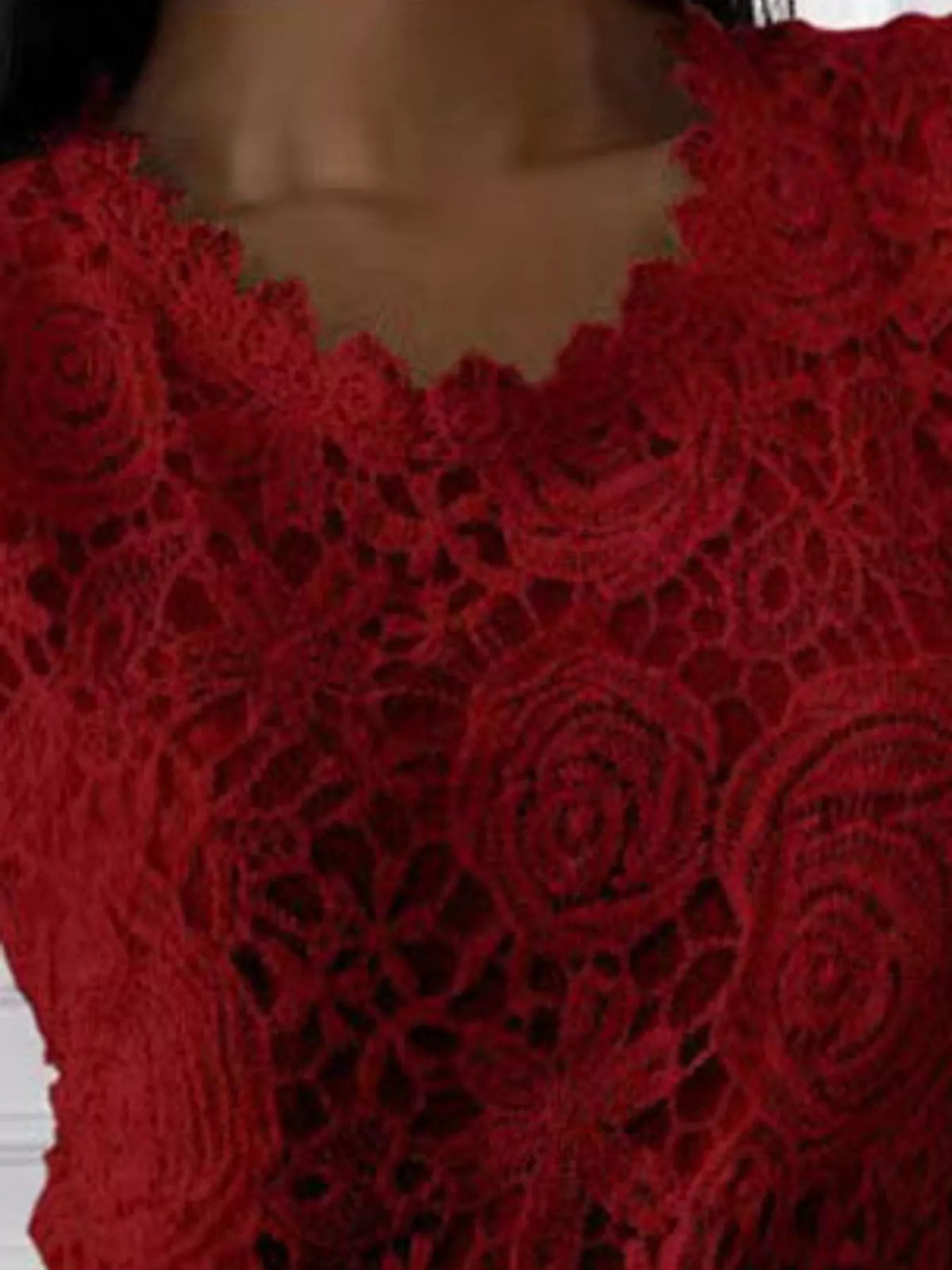 Floral Lace Short Sleeve Blouse, neckline detail