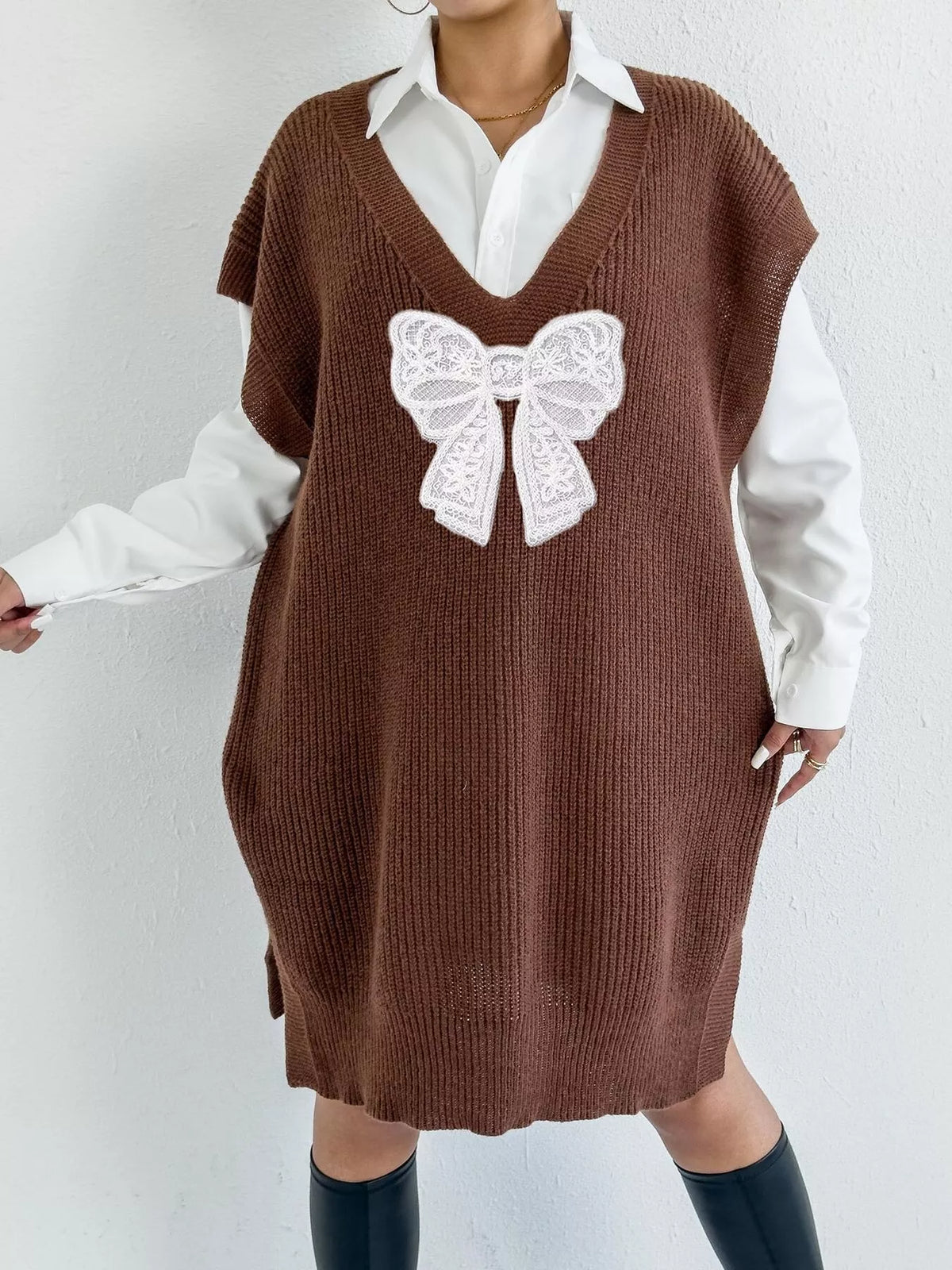 Trendsi Embroidered Bow V-Neck Sweater Vest -