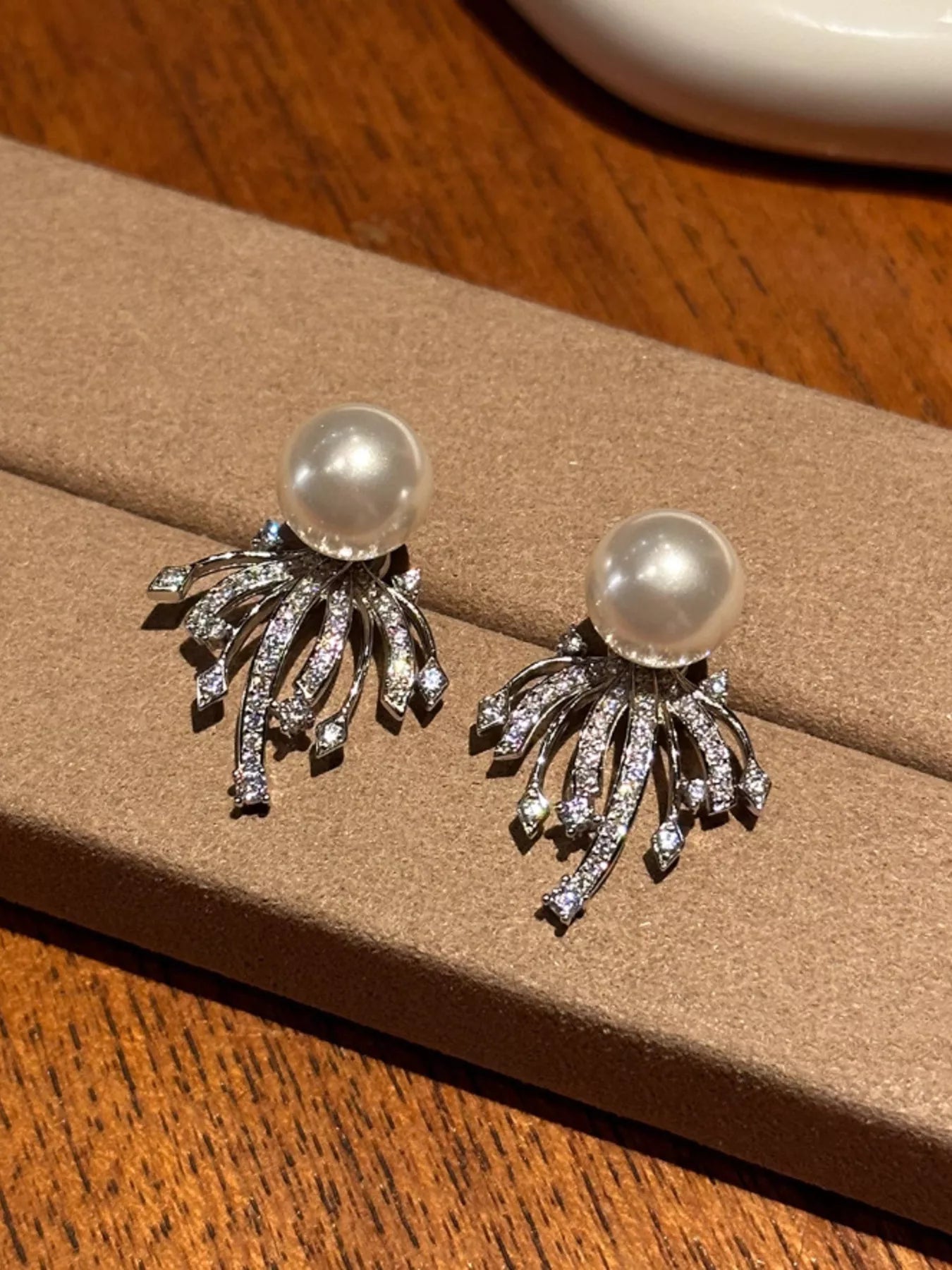 Trendsi 925 Sterling Silver Zircon Pearl Earrings -