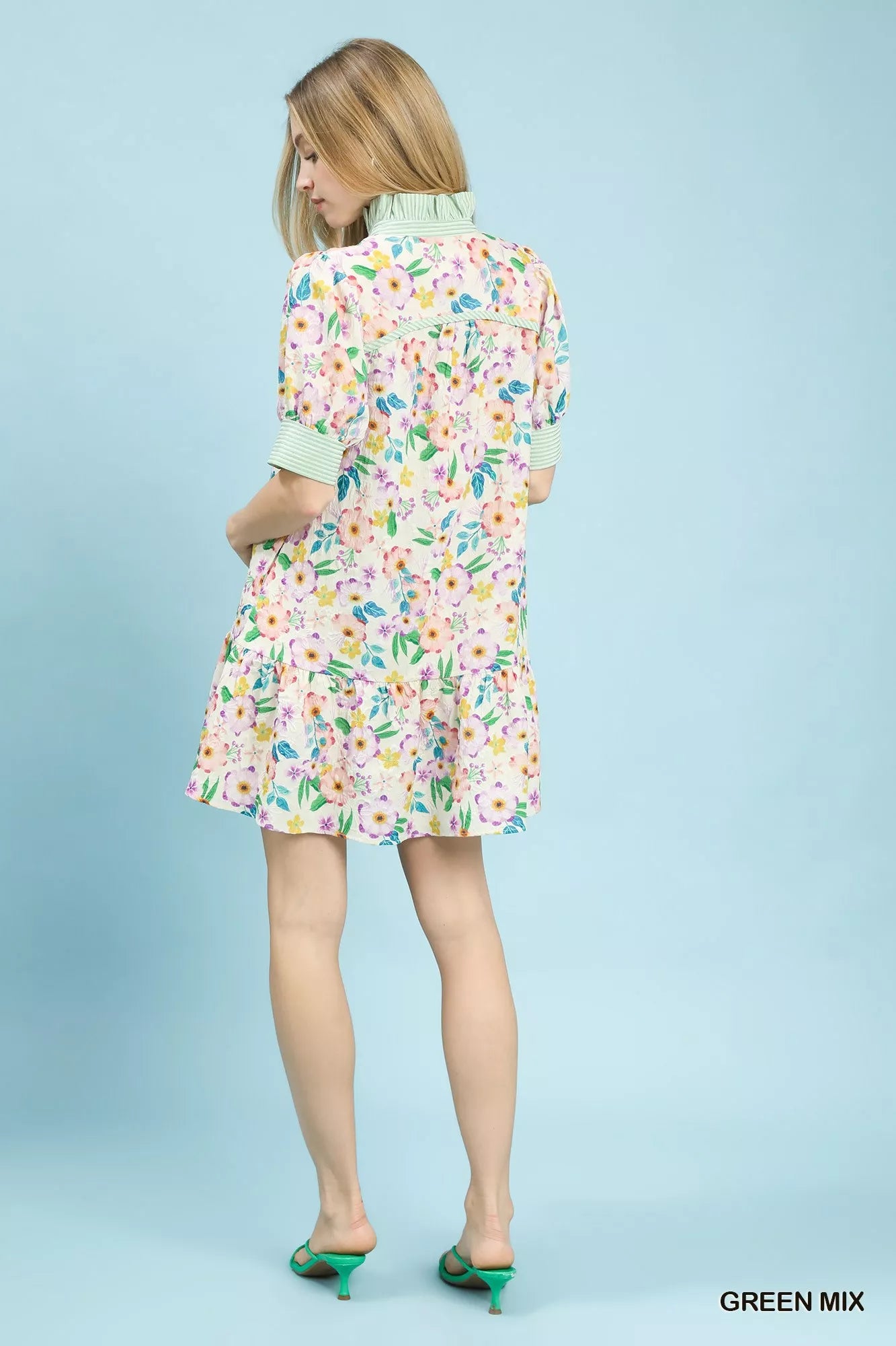Women's apparel – product view 3
