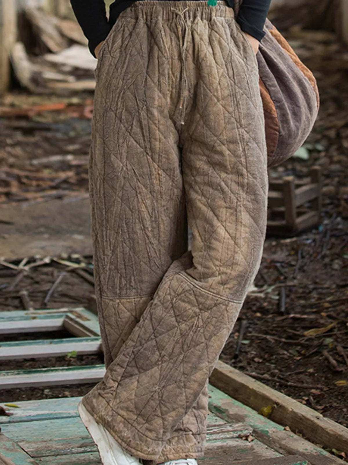 Brown quilted wide-leg pants