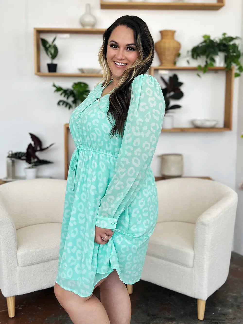 Women's apparel – product view 9