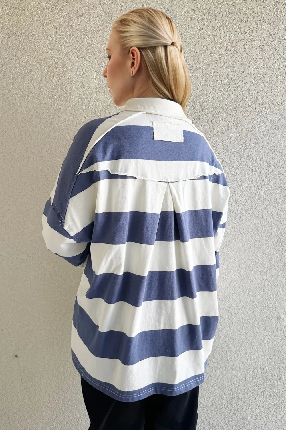 Women's apparel – product view 4