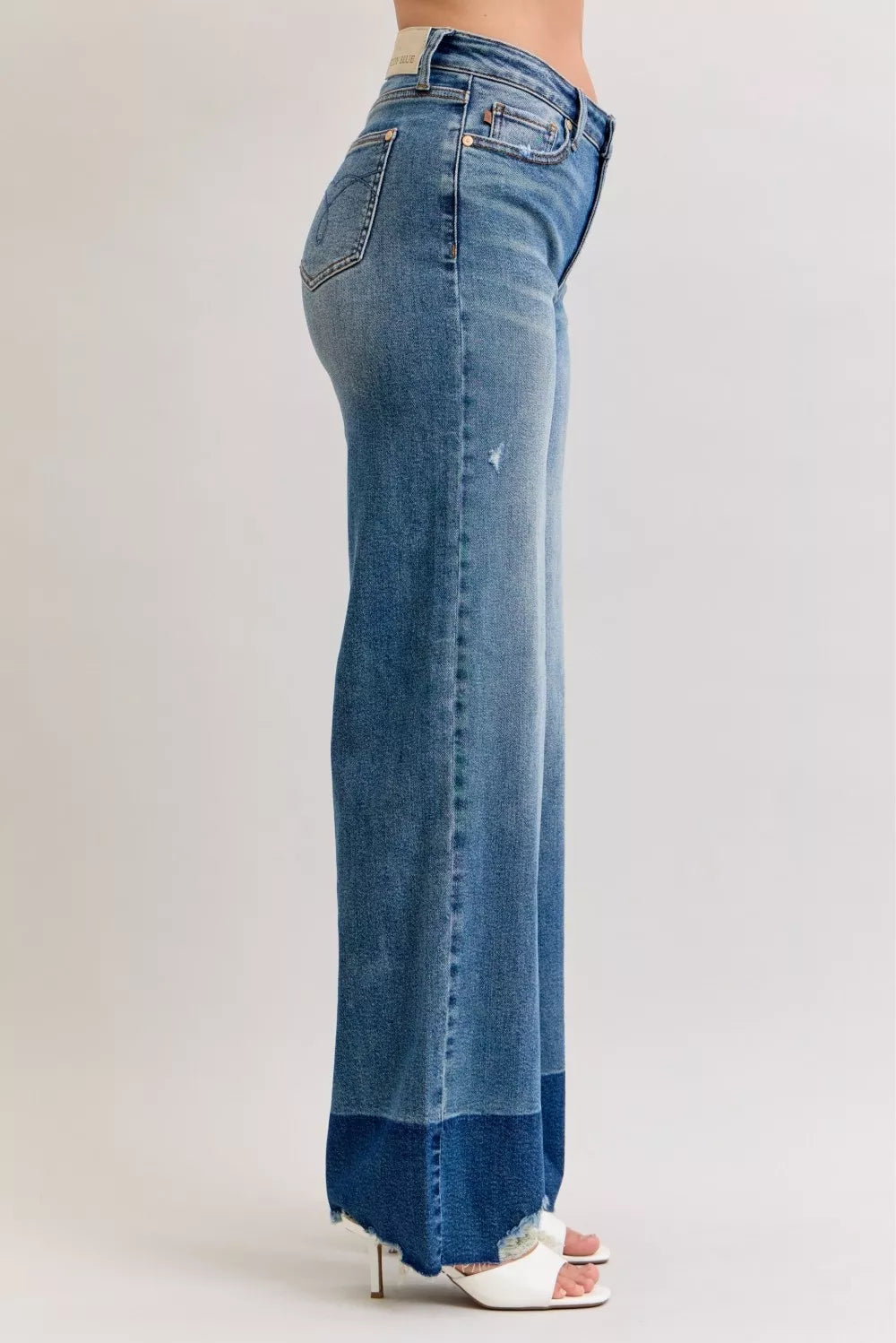 Women's jeans – product view 3