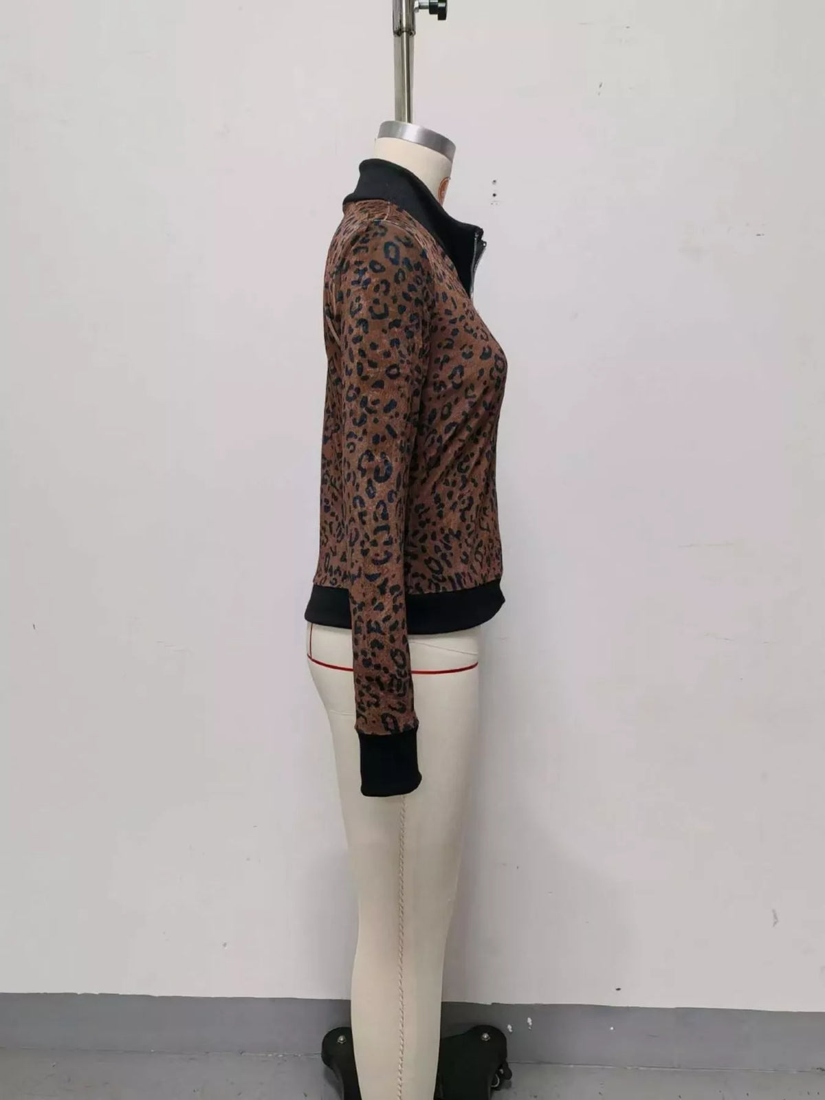 Leopard zip cardigan, brown leopard mannequin side