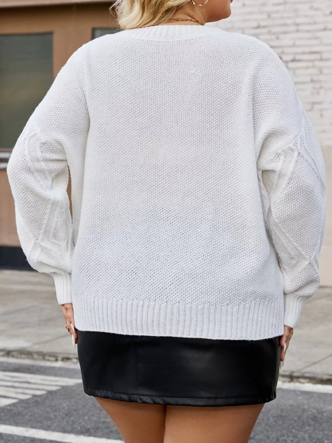 Diamond-pattern round-neck sweater
