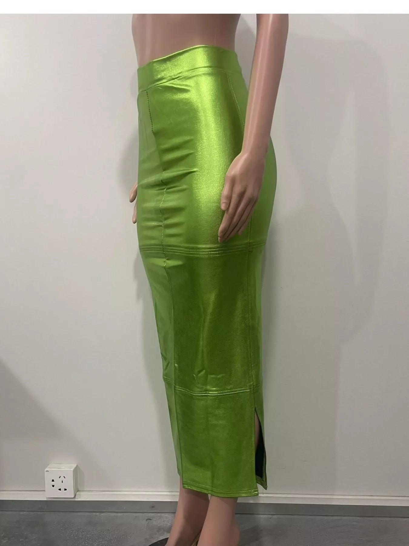 Trendsi Shimmering Side Slit Bodycon Maxi Skirt -