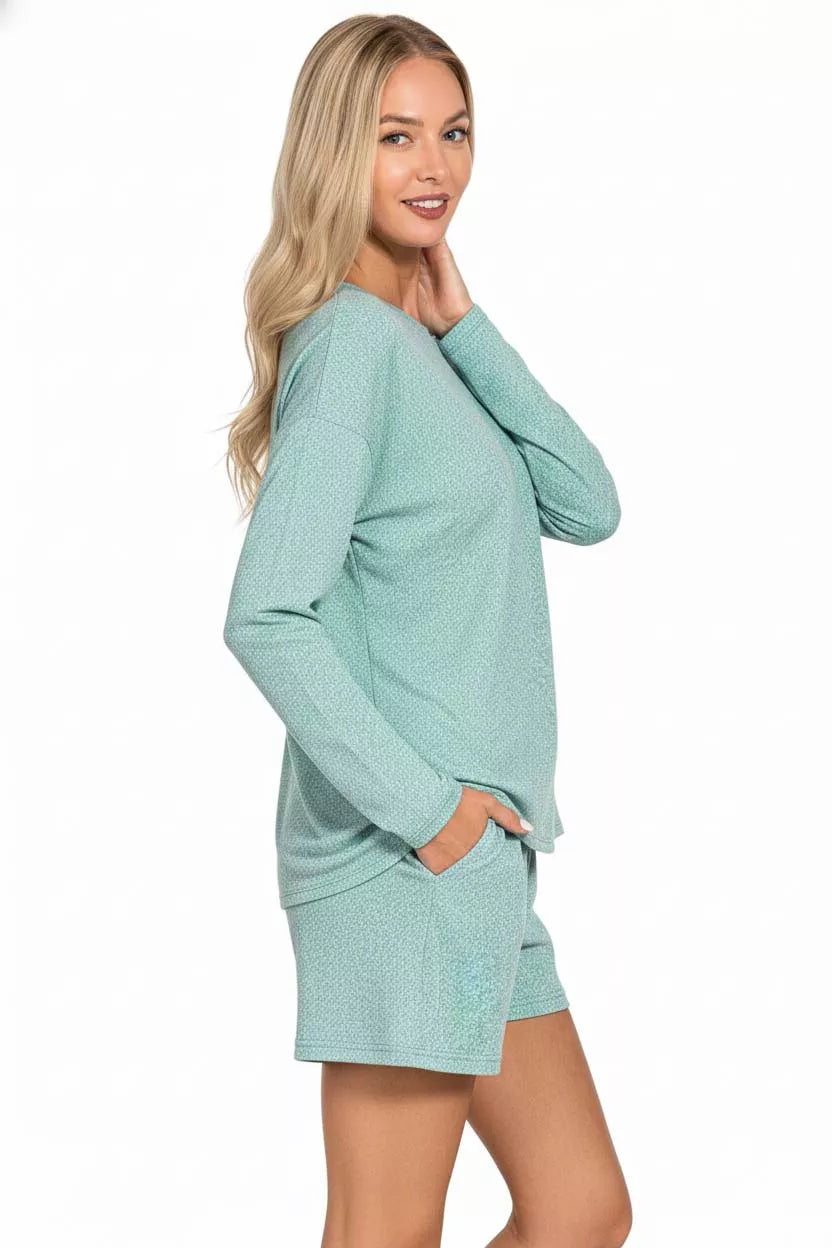 Women's clothing set – product view 3