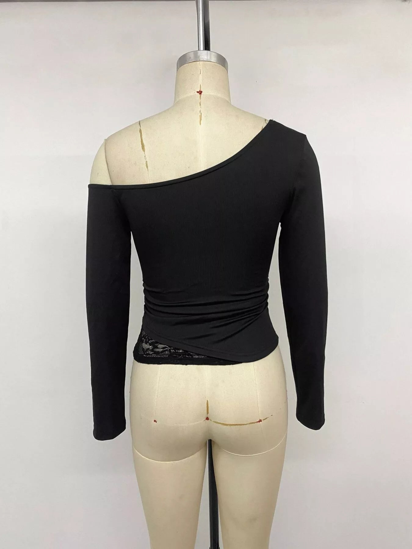 Trendsi One-Shoulder Lace Trim Slim Fit T-Shirt -