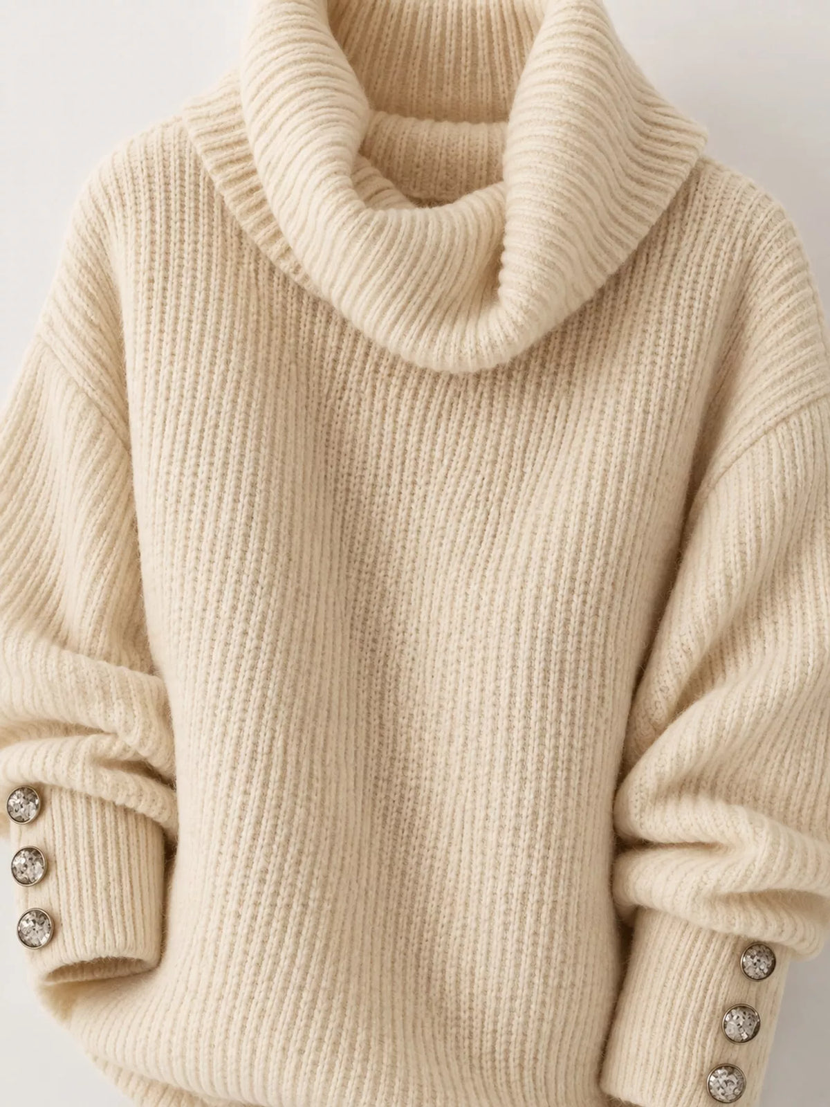 Long-sleeve sweater, garment detail