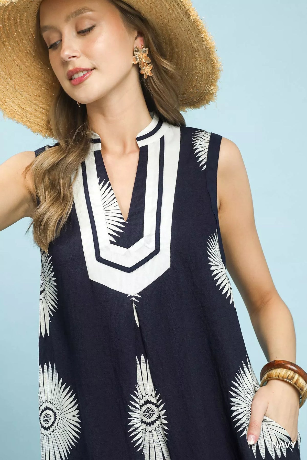 Women's apparel – product view 5