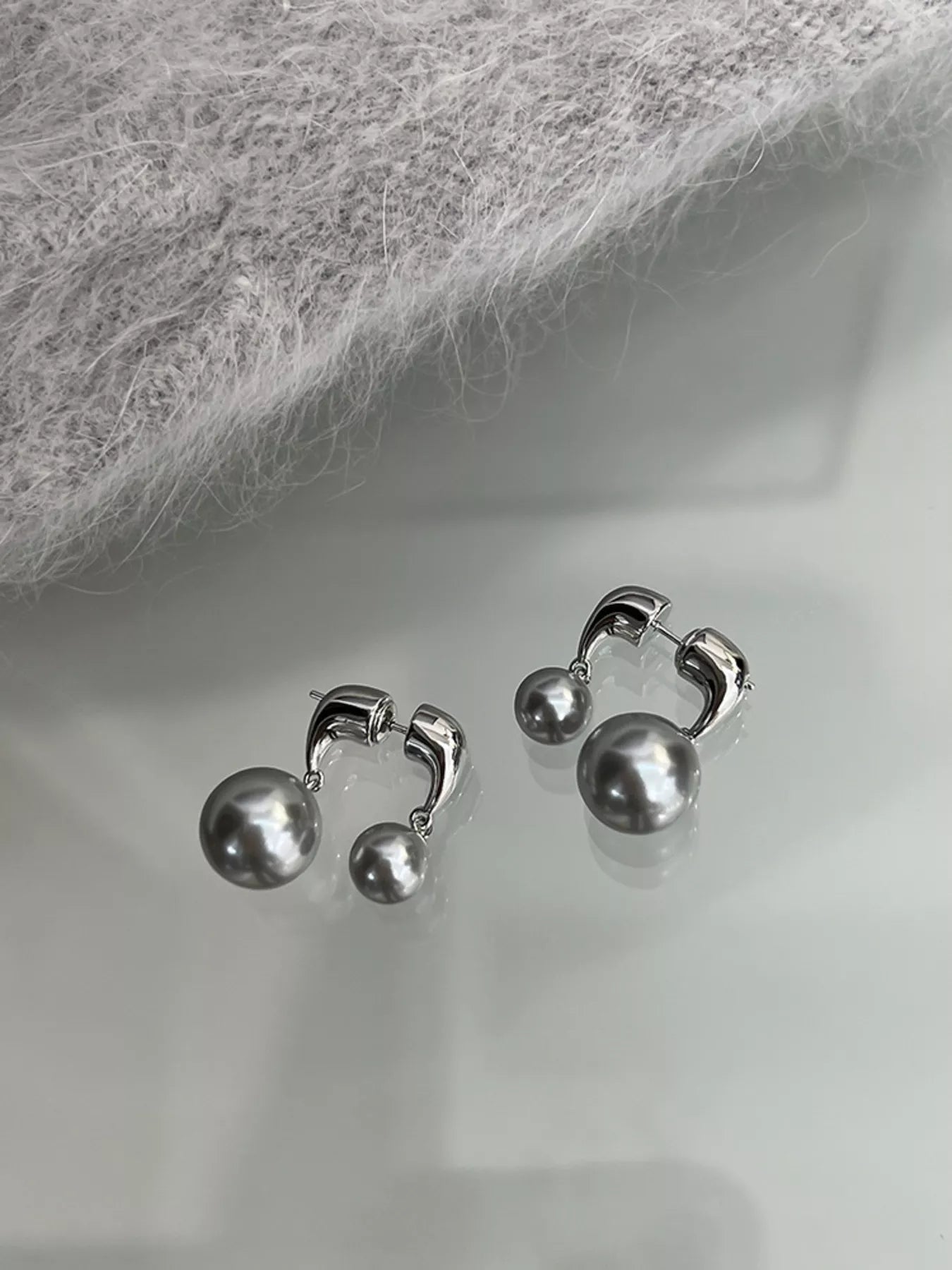 Trendsi Pearl Alloy Drop Earrings -