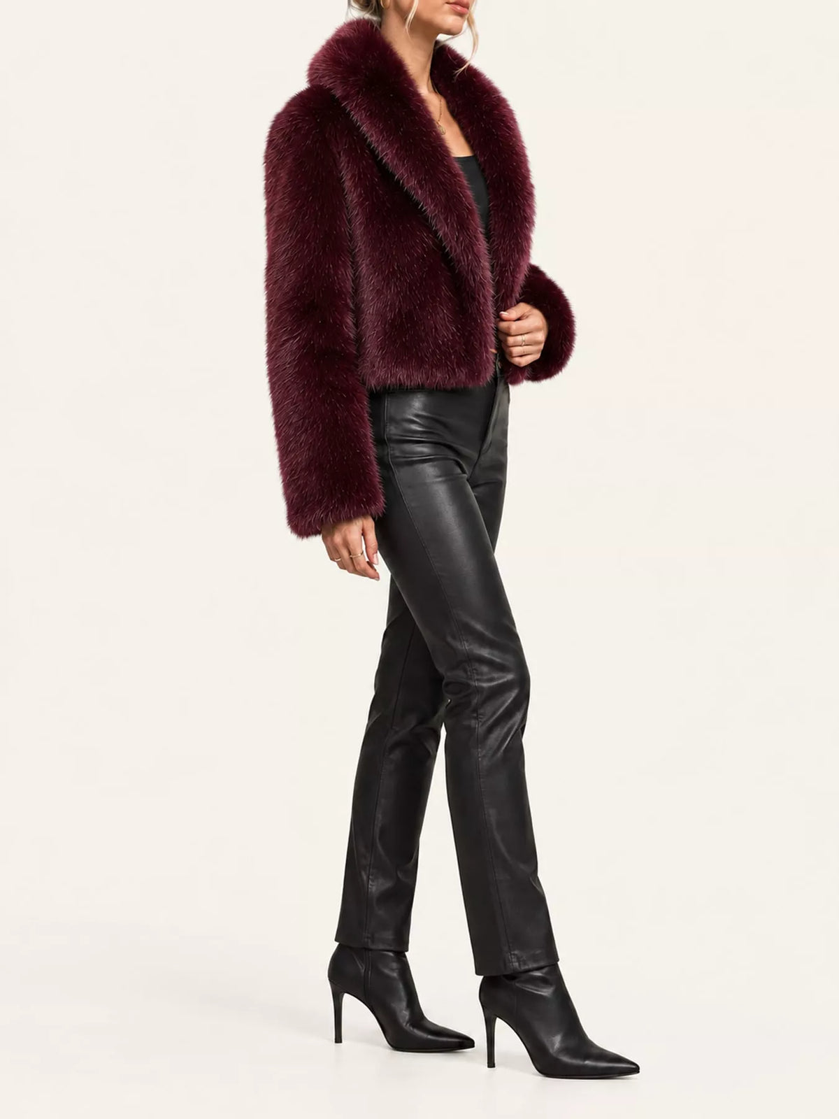 Faux Fur Cropped Coat in burgundy