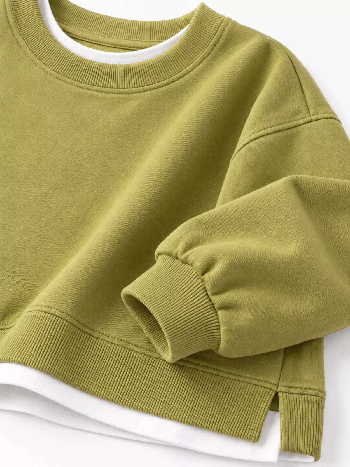 Long-sleeve sweatshirt, garment detail