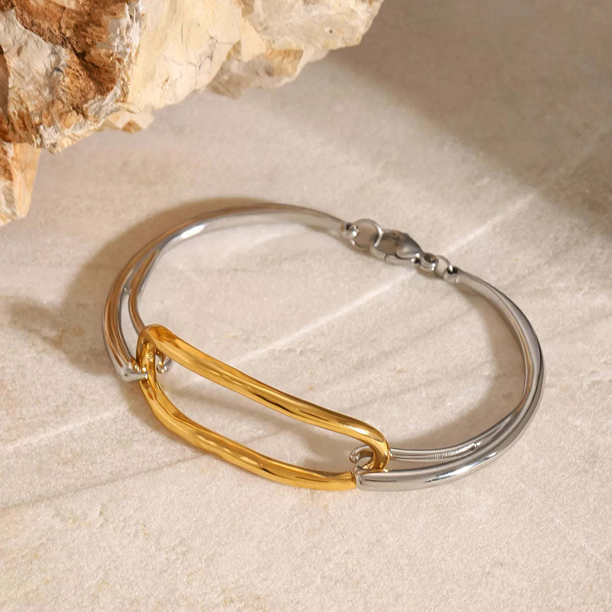 Trendsi Two-Tone Geometric Link Bracelet -