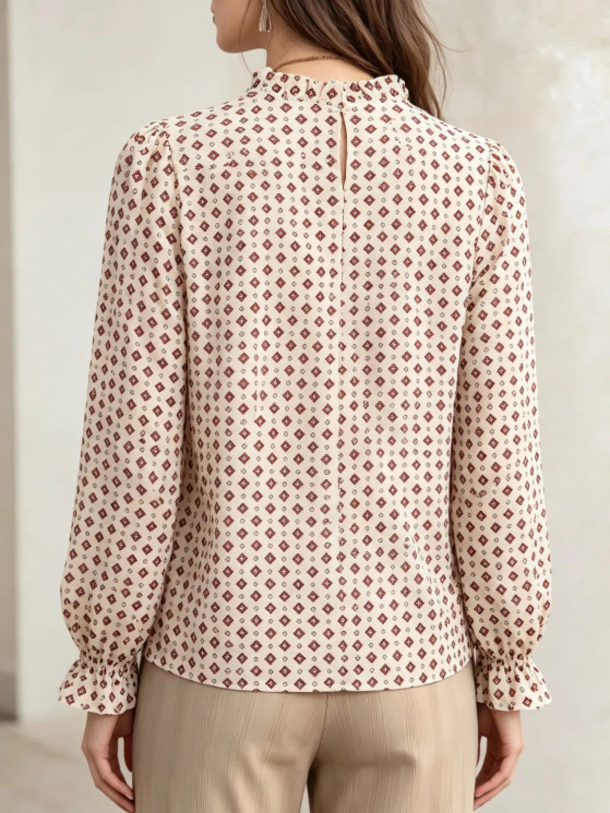 Geometric-print blouse, cream back