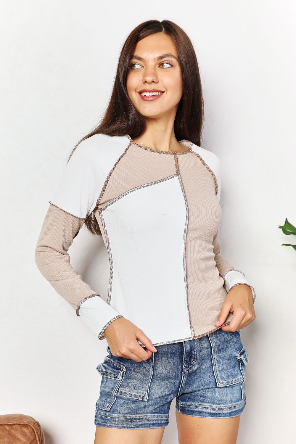 Women's apparel – product view 3