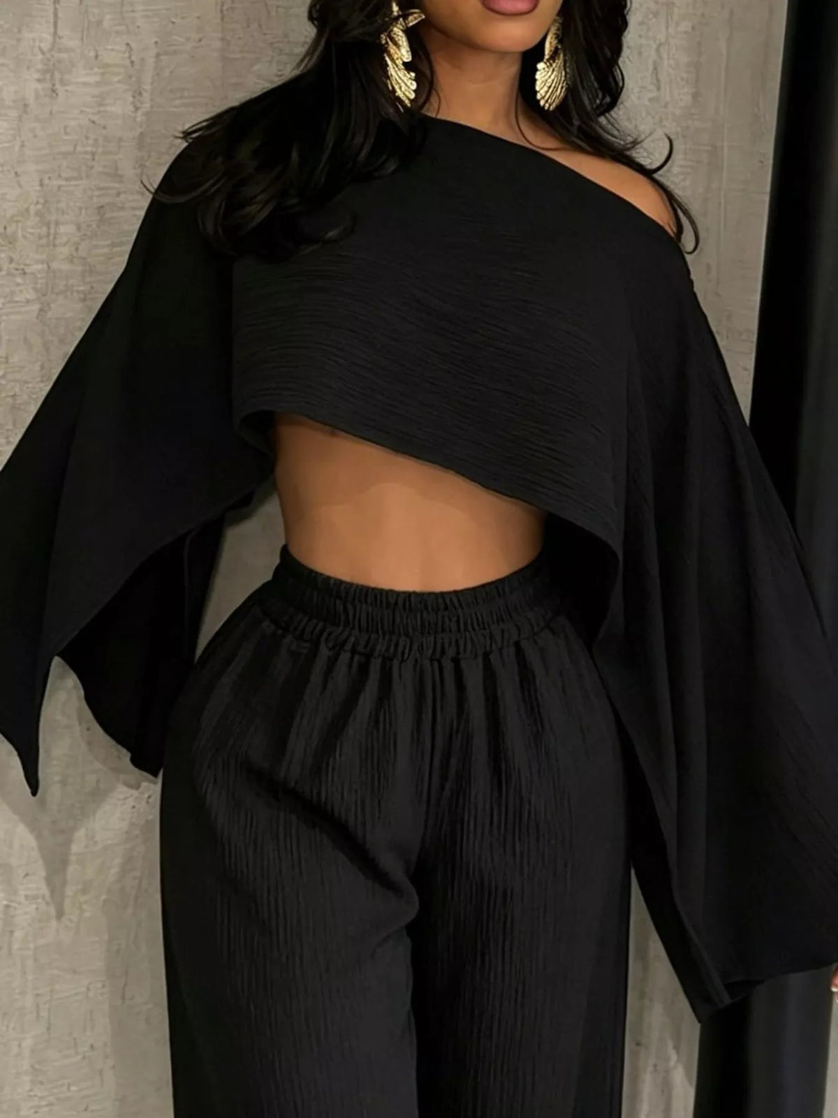 Women's Boat Neck Crop Top and Wide-Leg Pants Set in black — bodice detail view