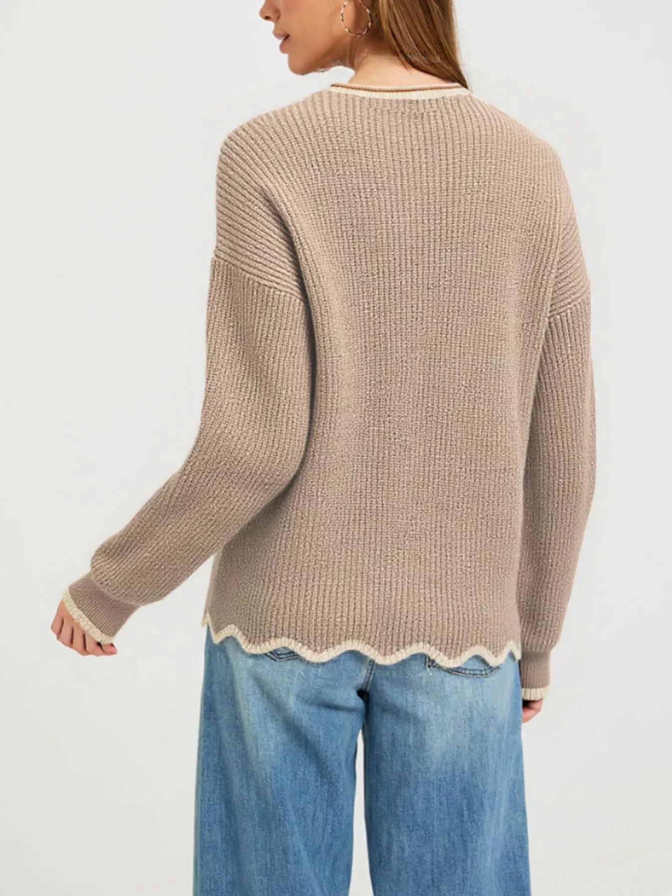 Trendsi Contrast Trim Scalloped Hem Ribbed Knit Sweater -