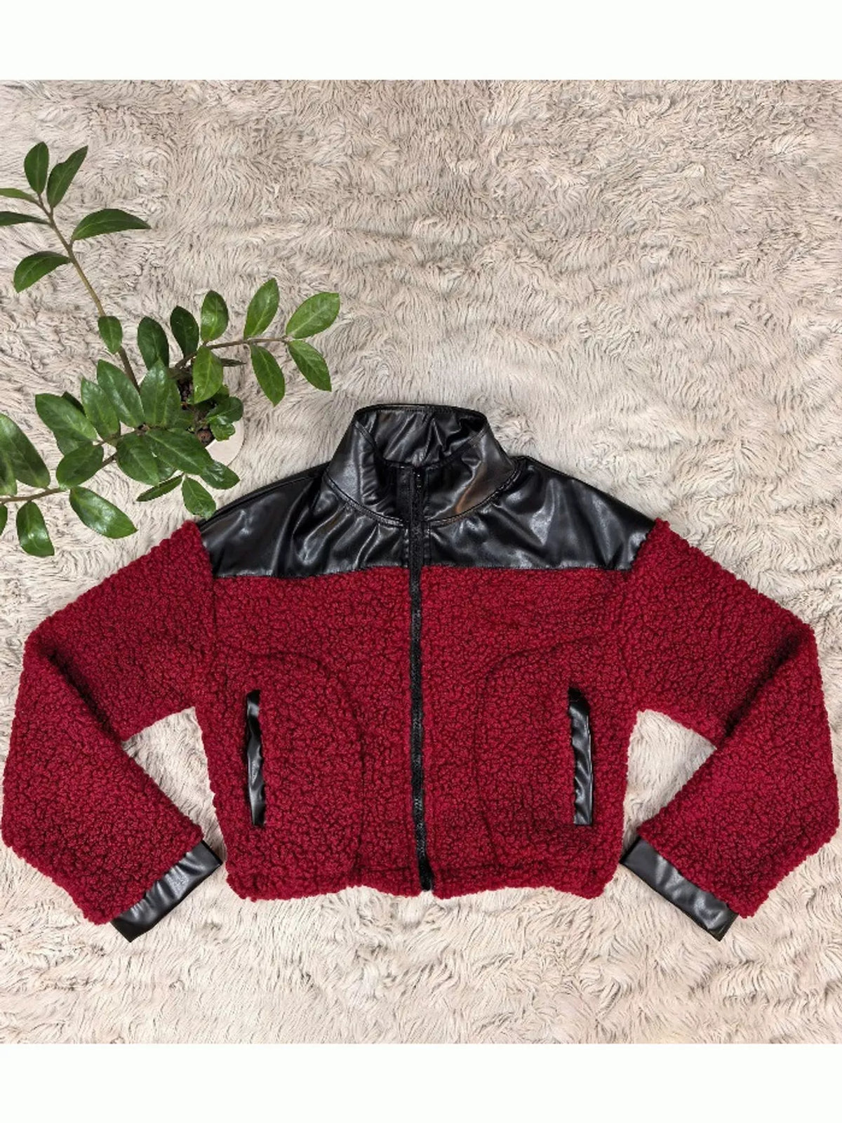 Sherpa-contrast jacket, burgundy flat front