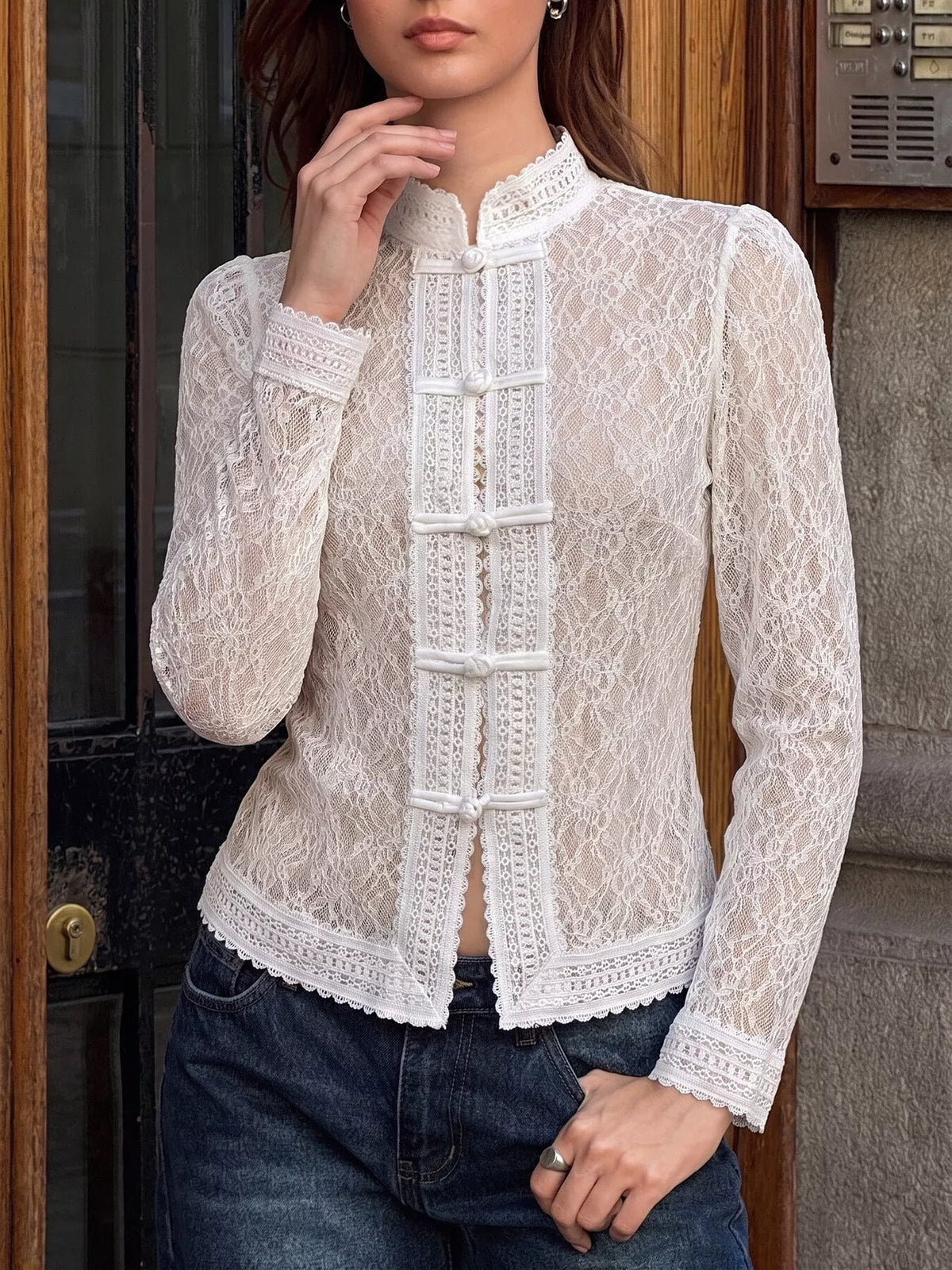 White lace mandarin-collar frog-button shirt