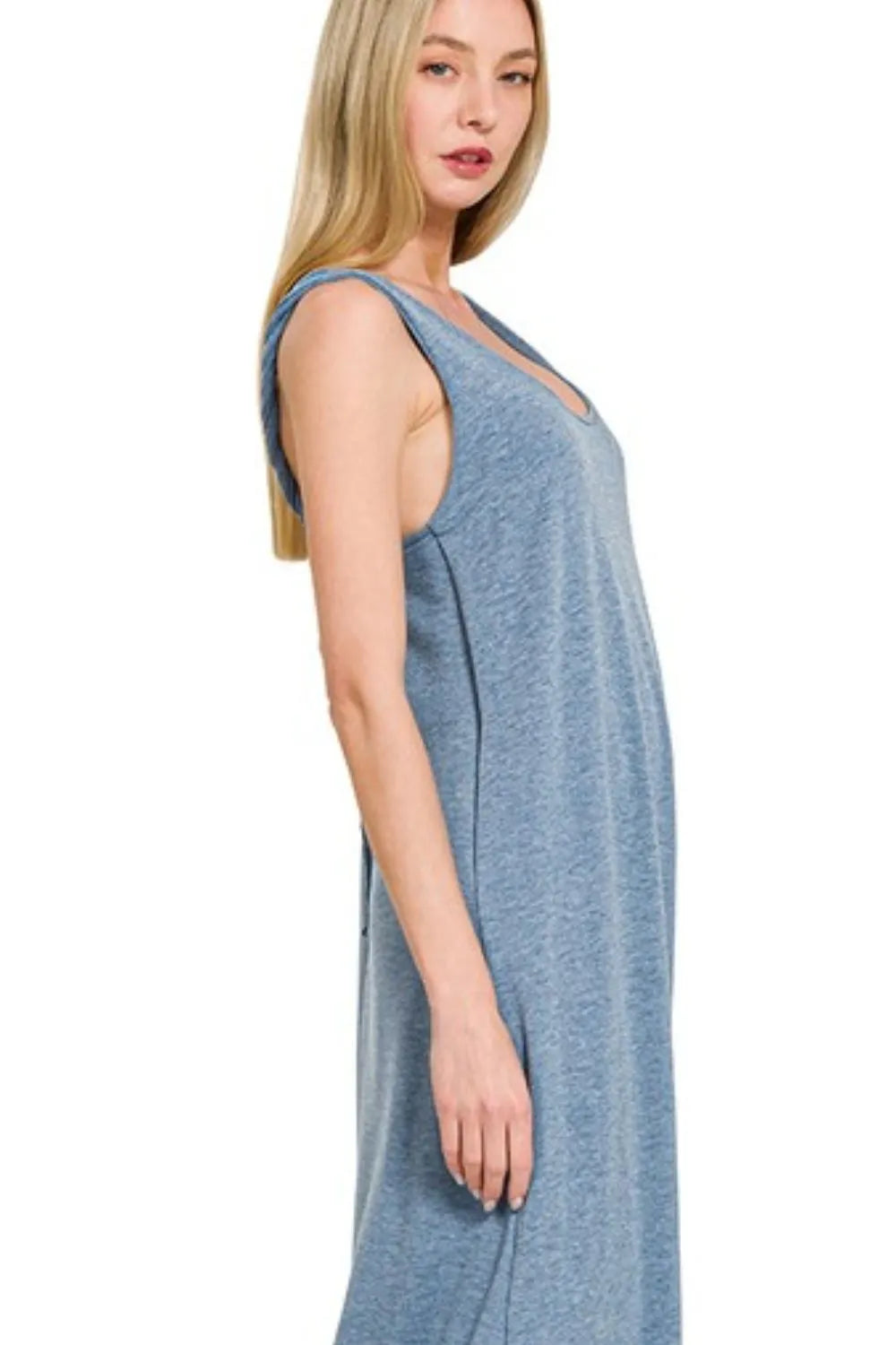 Women's apparel – product view 3