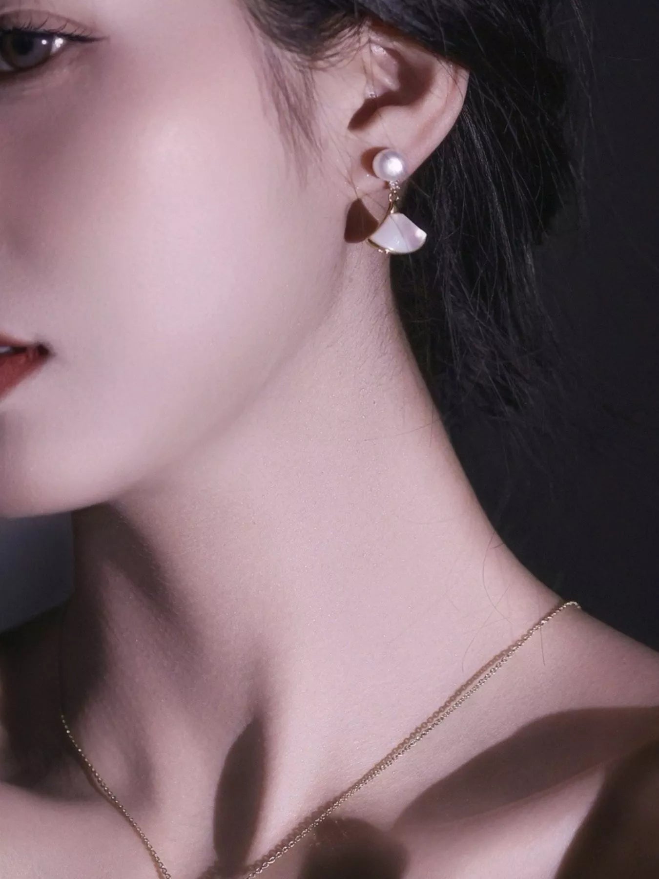 Women's Fan-Shaped Pearl Drop Earrings Freshwater Mother Of Pearl Silver