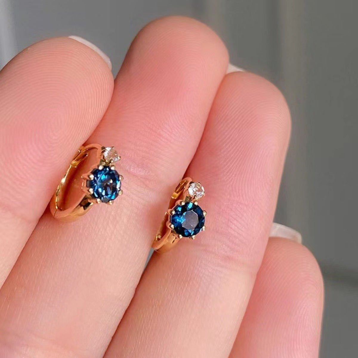 Trendsi 925 Sterling Silver Zircon Hoop Earrings -