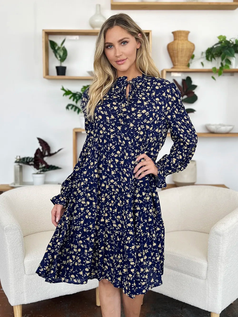 Women's apparel – product view 12