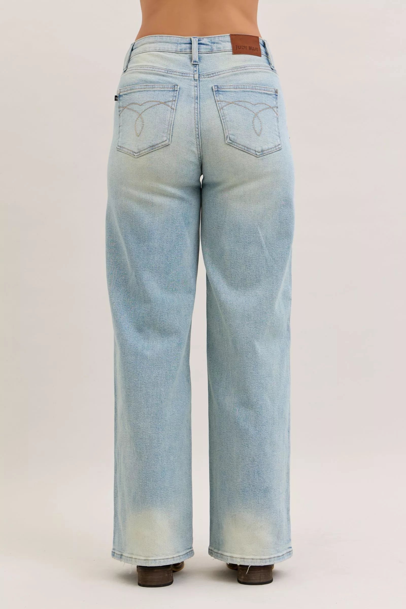 Women's jeans – product view 4