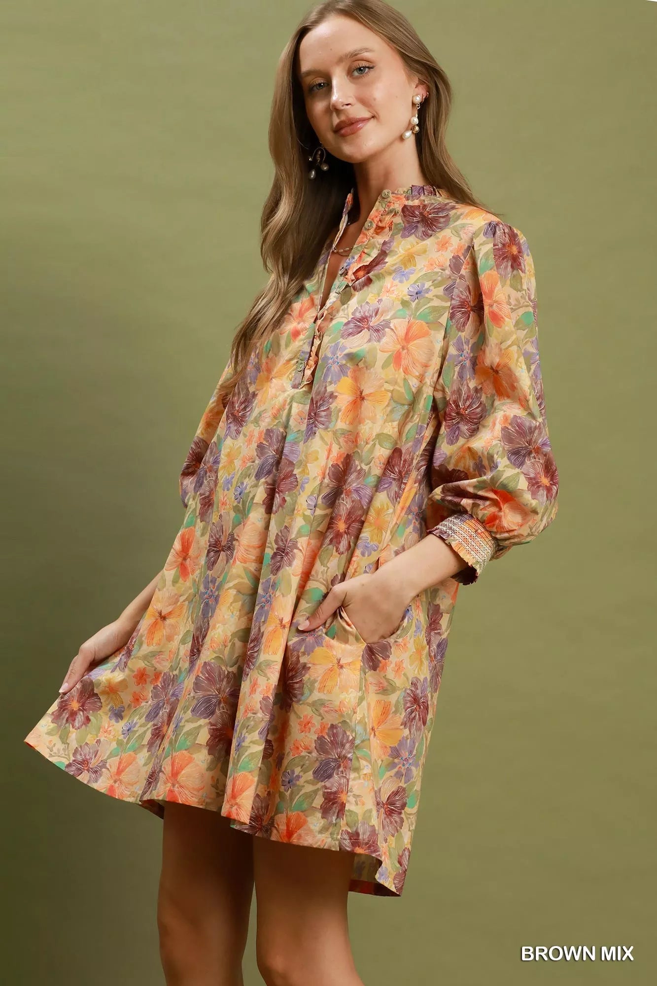 Women's apparel – product view 2