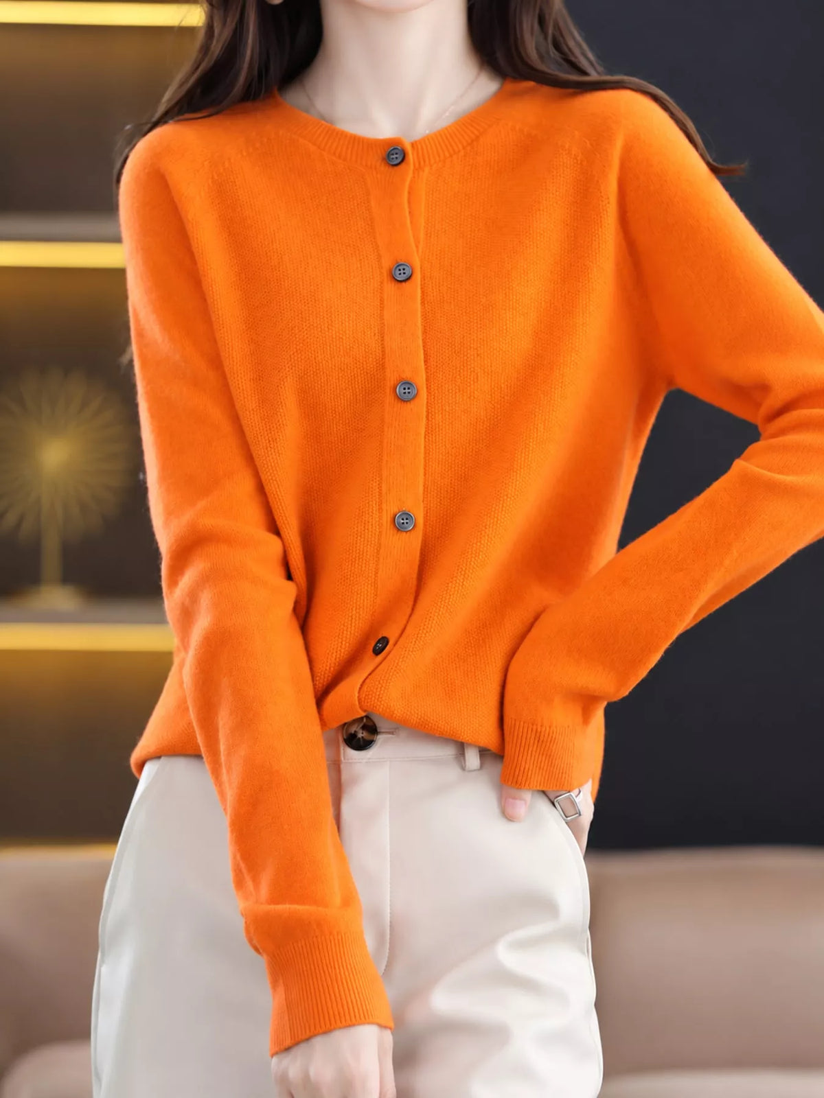 Ribbed cardigan, orange angled front