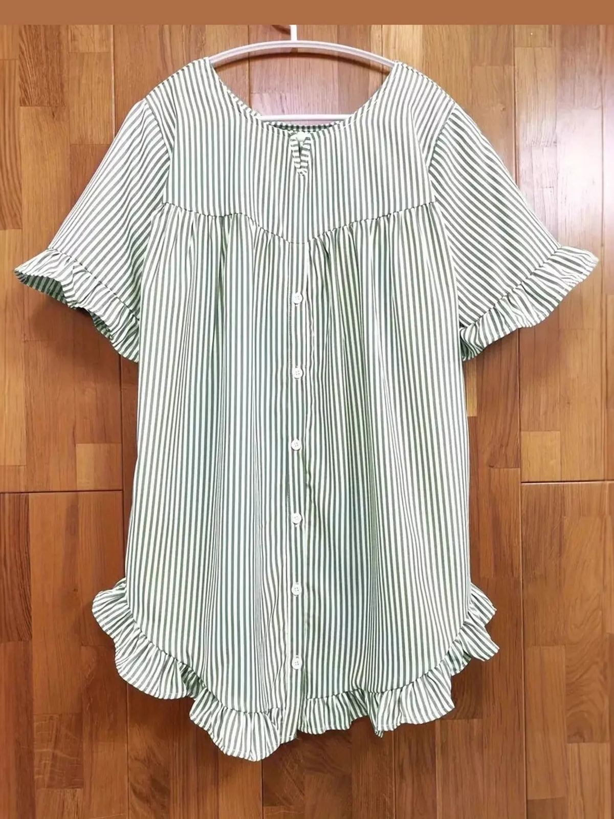 Ruffle Hem Short Sleeve Blouse — garment front