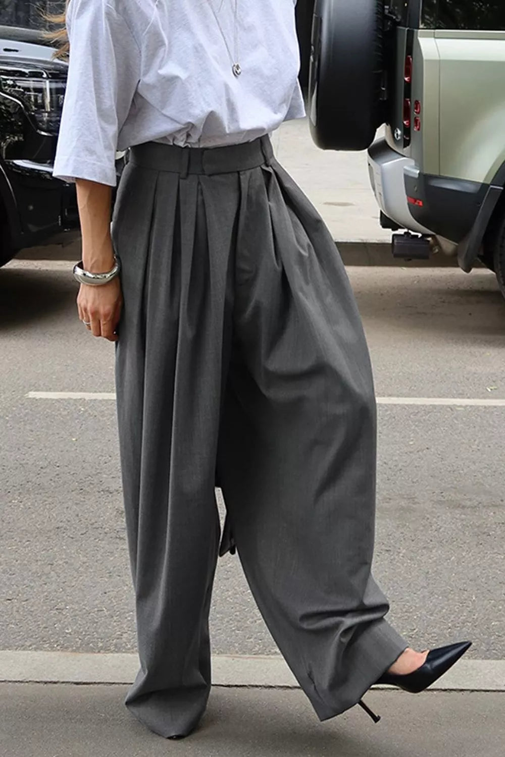 Trendsi High-Waisted Wide-Leg Pleated Pants -