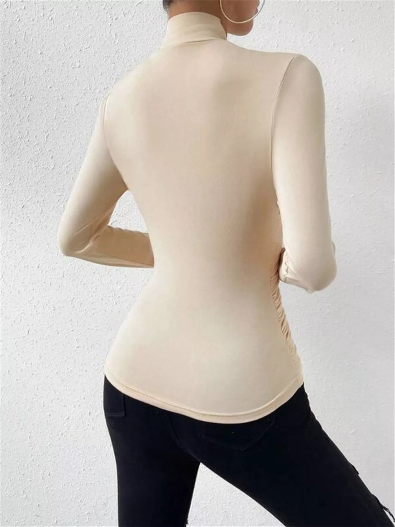 Trendsi Ruched Long Sleeve Slim Fit Top -