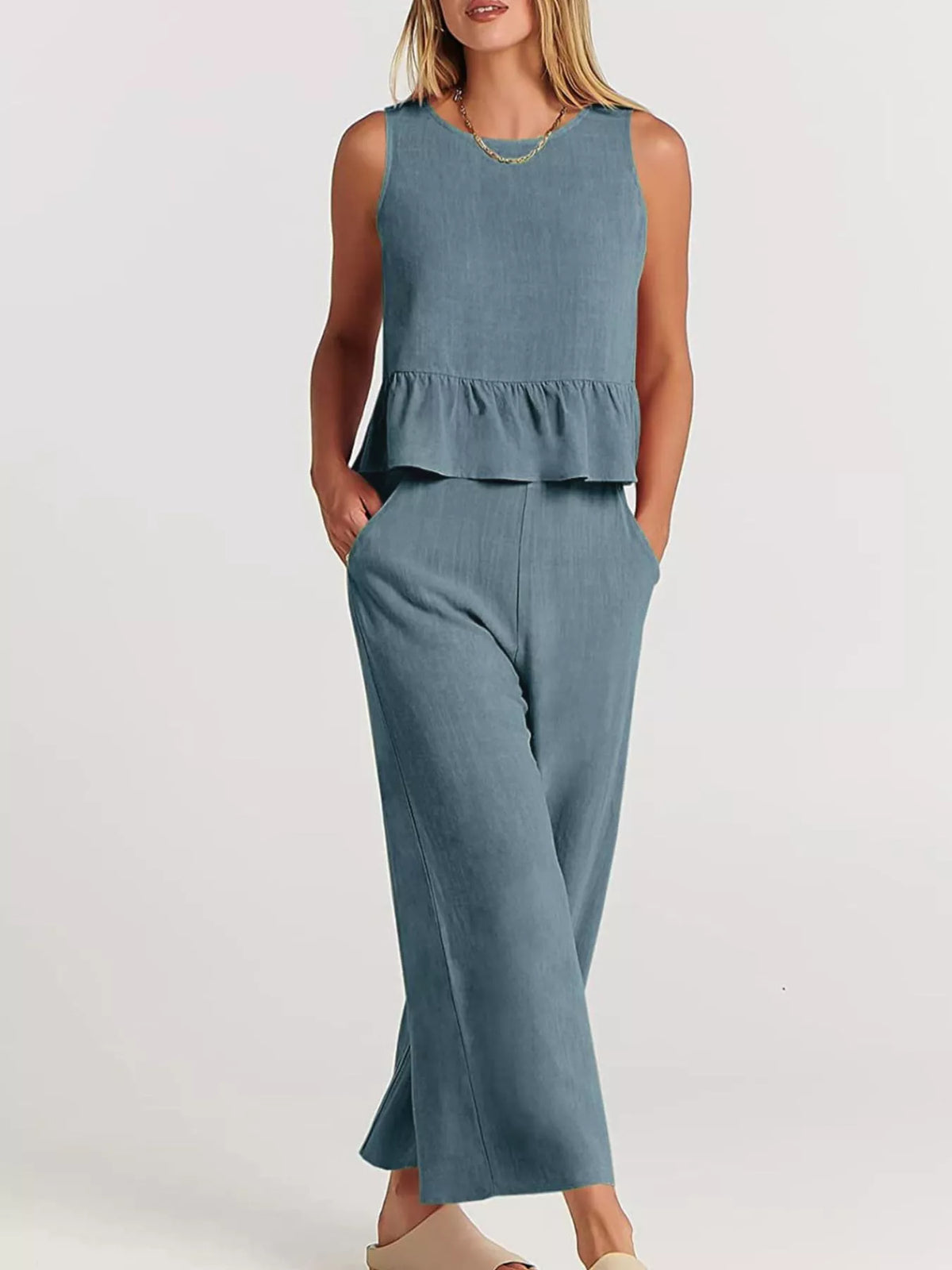 Women's clothing set – product view 3